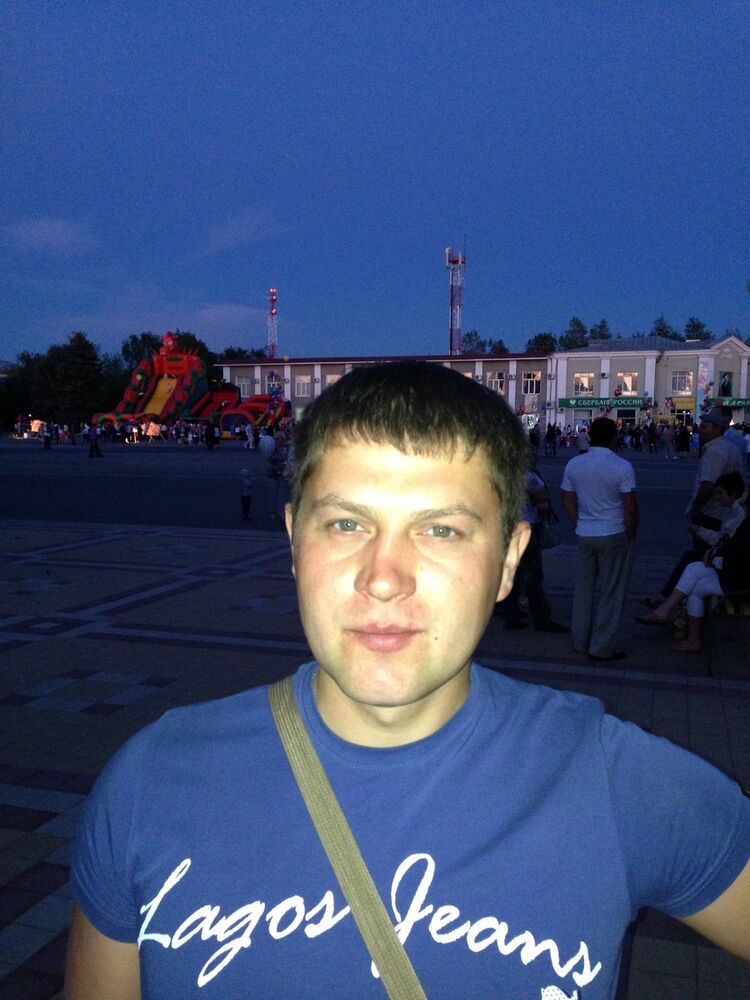  ,   Serzh, 35 ,   ,   , c 