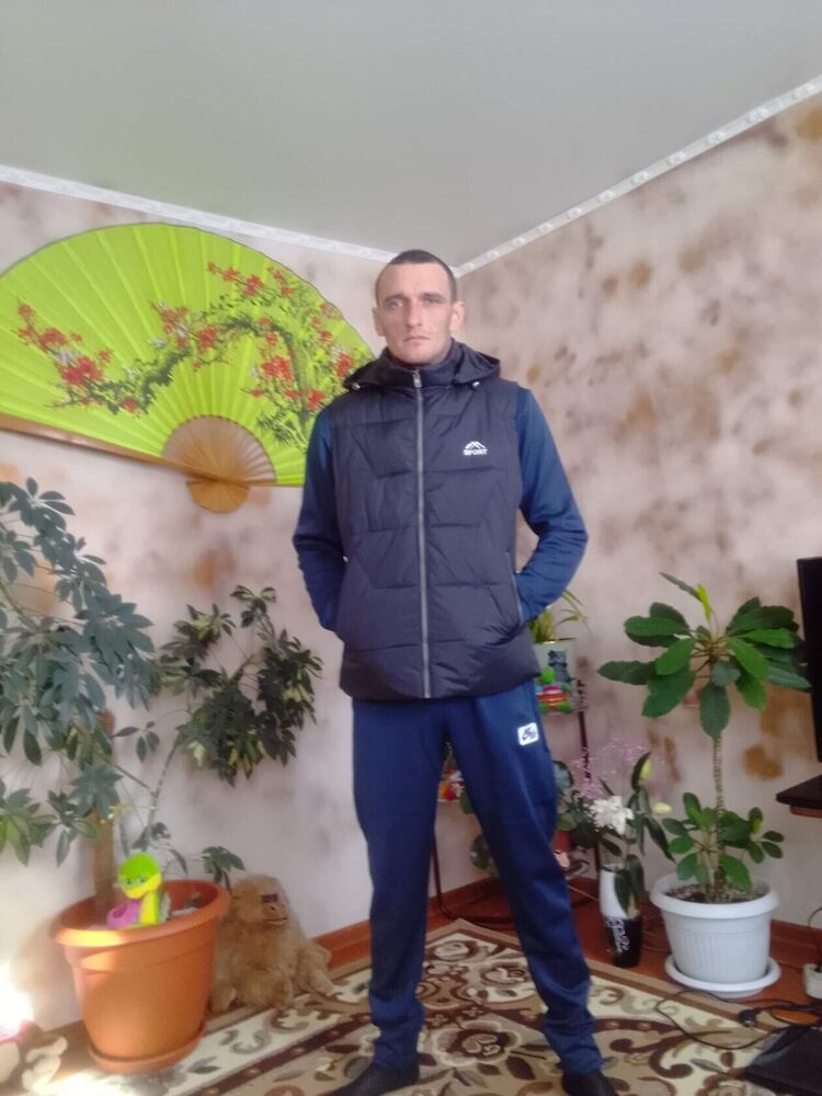  25830490  , 34 ,    