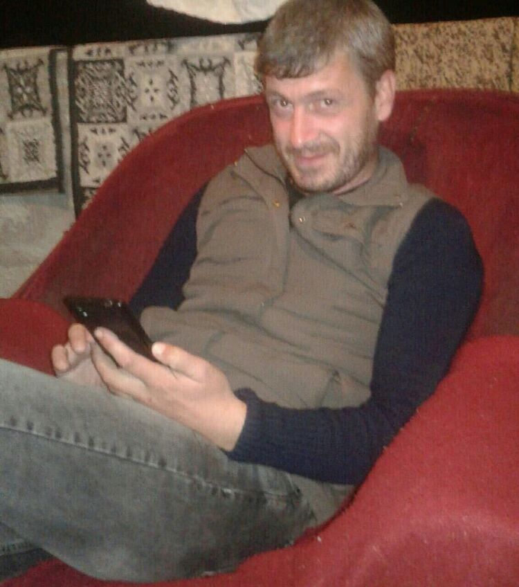  23198340  Valeri, 45 ,    