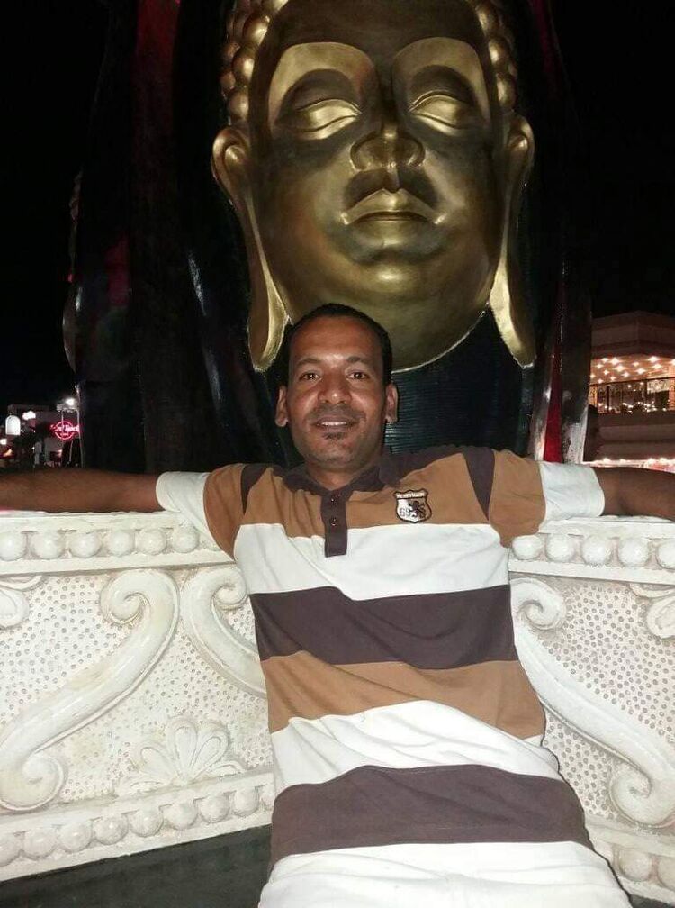  22729750  Tamer naser, 45 ,    Al Ghardaqah