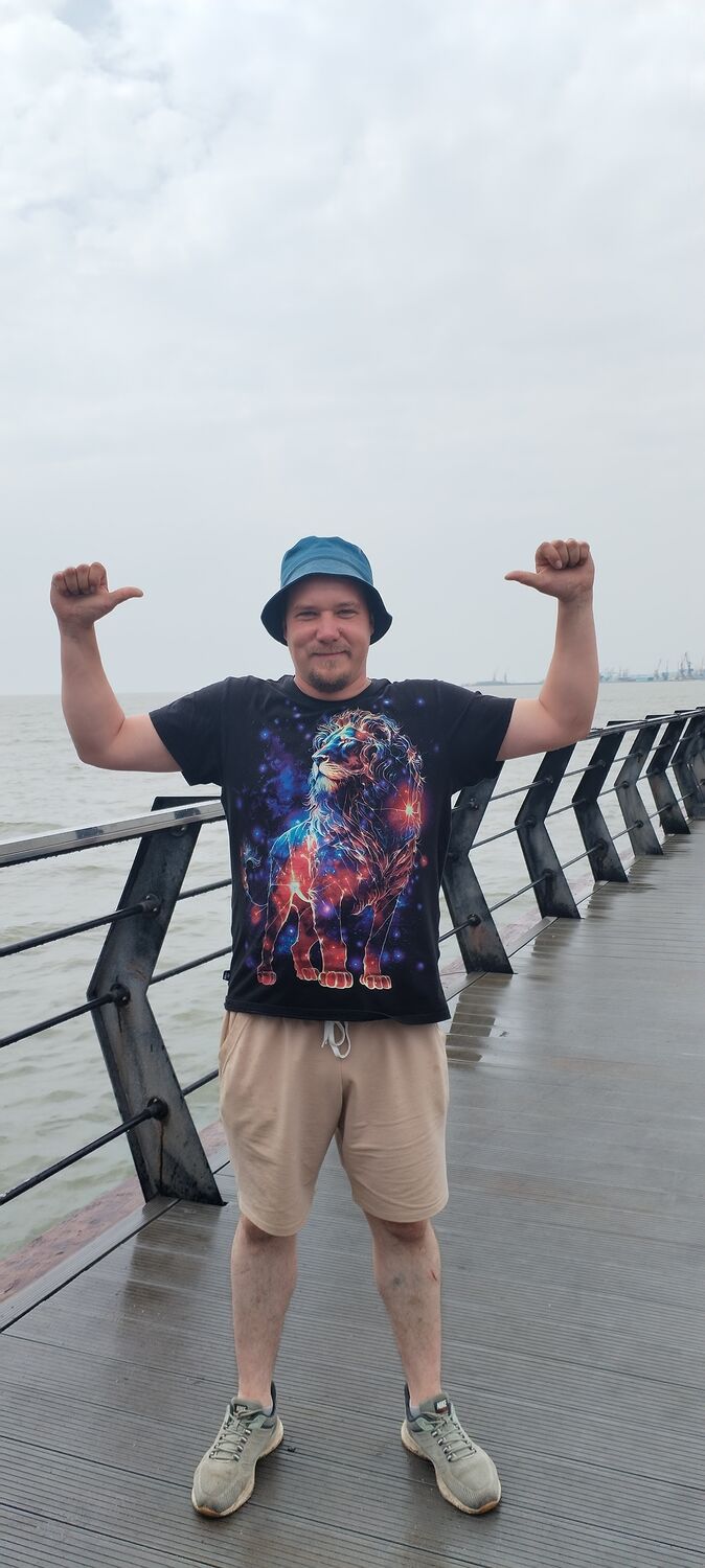  52821650  Ruslan, 36 ,    