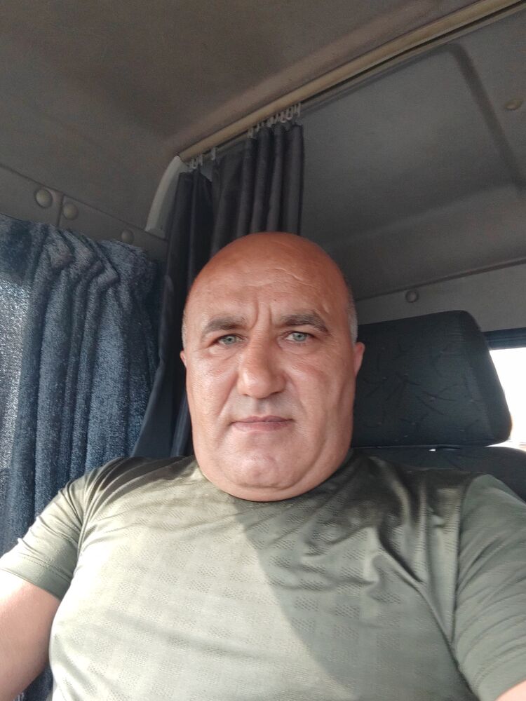  52585190  , 44 ,    