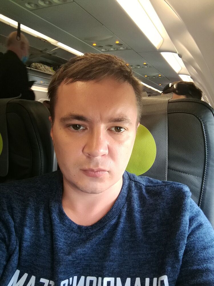  ,   Pavel, 44 ,   ,   , c 