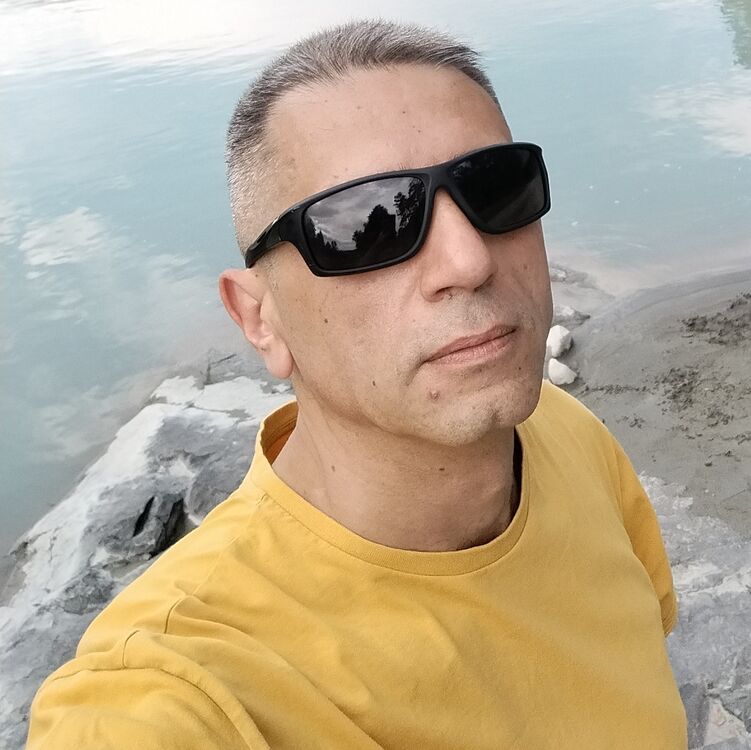  53337090  , 42 ,    