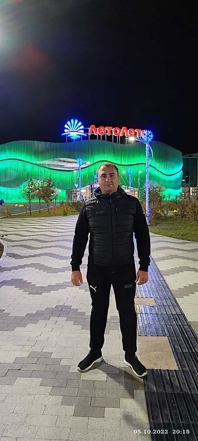  33561870  Ruslan, 39 ,    