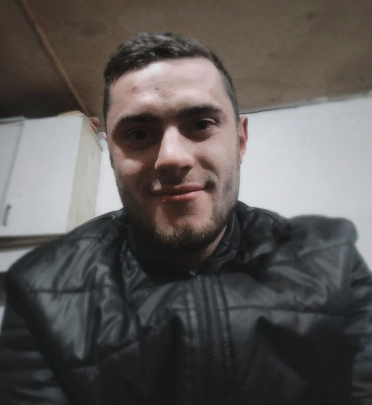  43258140  , 23 ,    