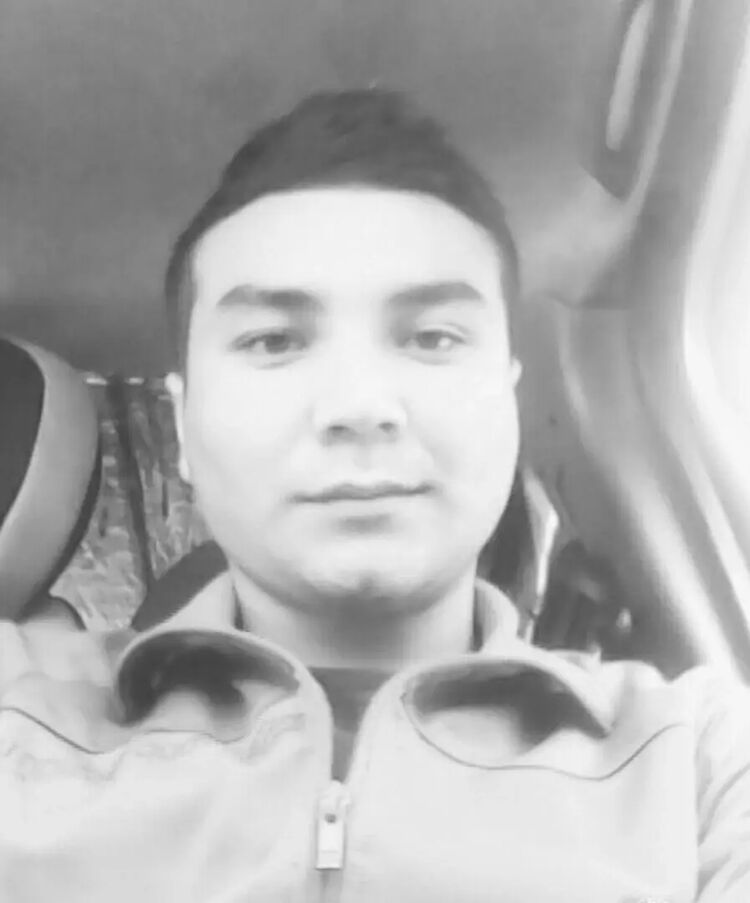  35795990  Behruz, 30 ,     