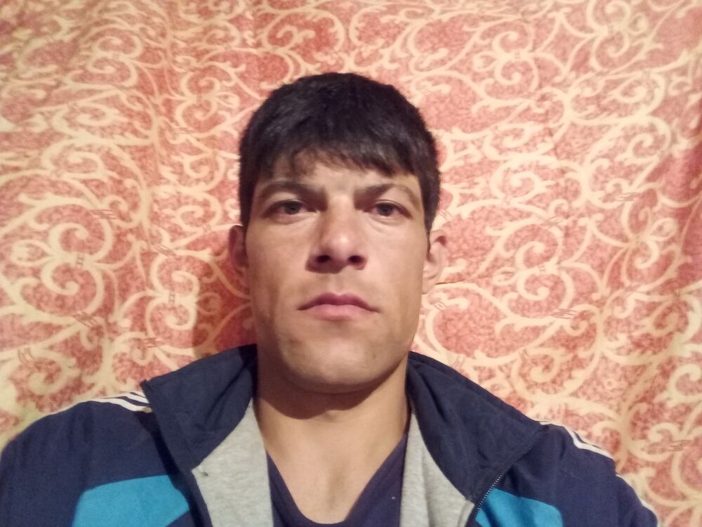  ,   Aziz, 37 ,   ,   , c 