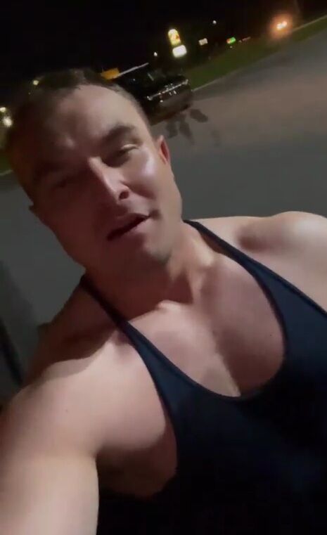  51648240  James, 47 ,    