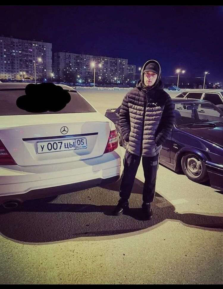  -,   Tommy, 25 ,   ,   