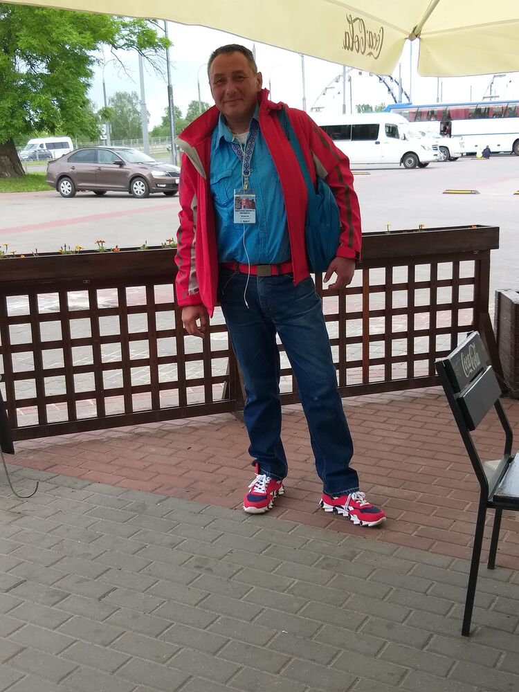  30811060  Rafal, 49 ,    
