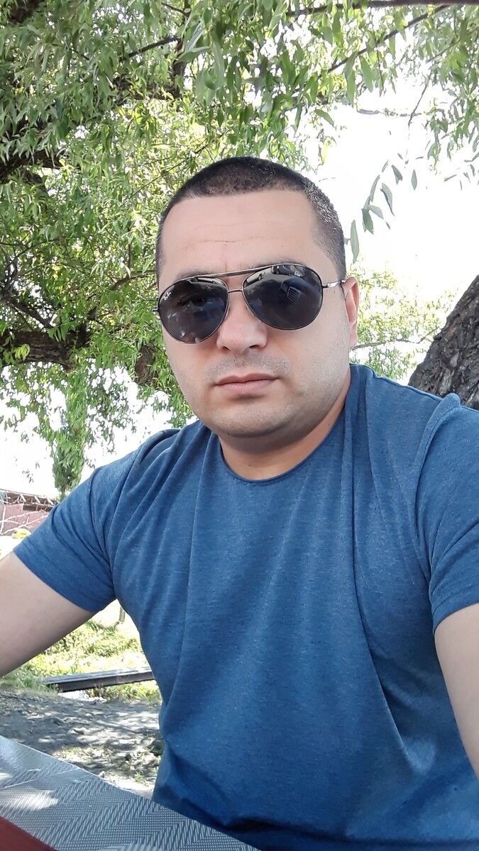  ,   Kenan, 37 ,   ,   , c 