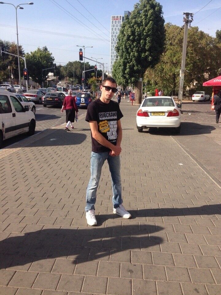  Ramat Gan,   Artem, 35 ,   