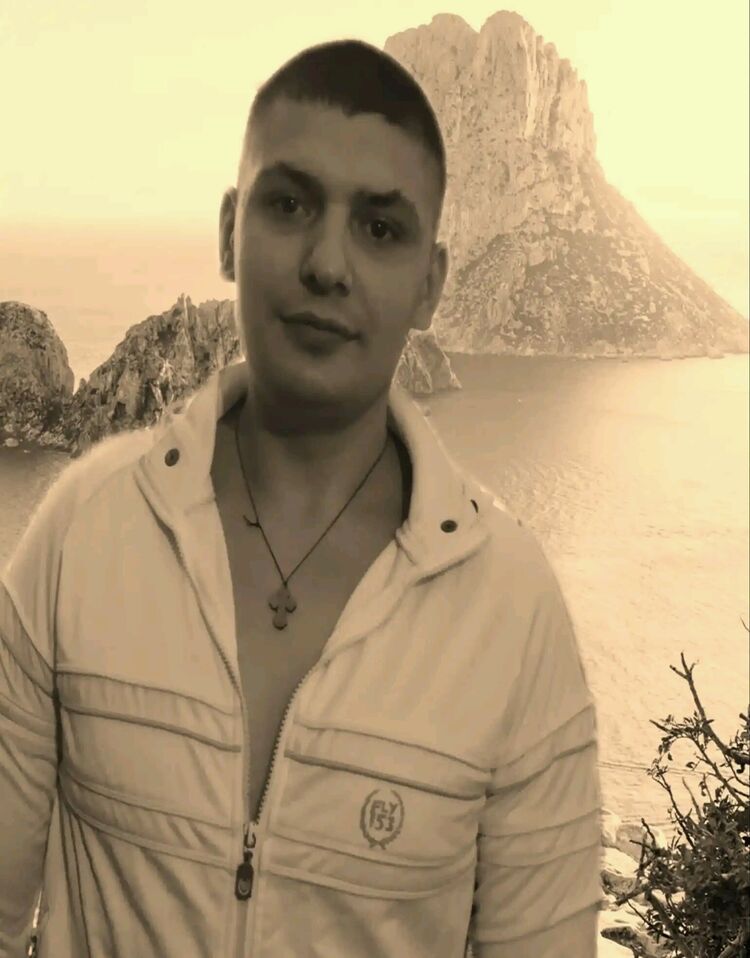 ,   Denis, 31 ,   ,   , c , 