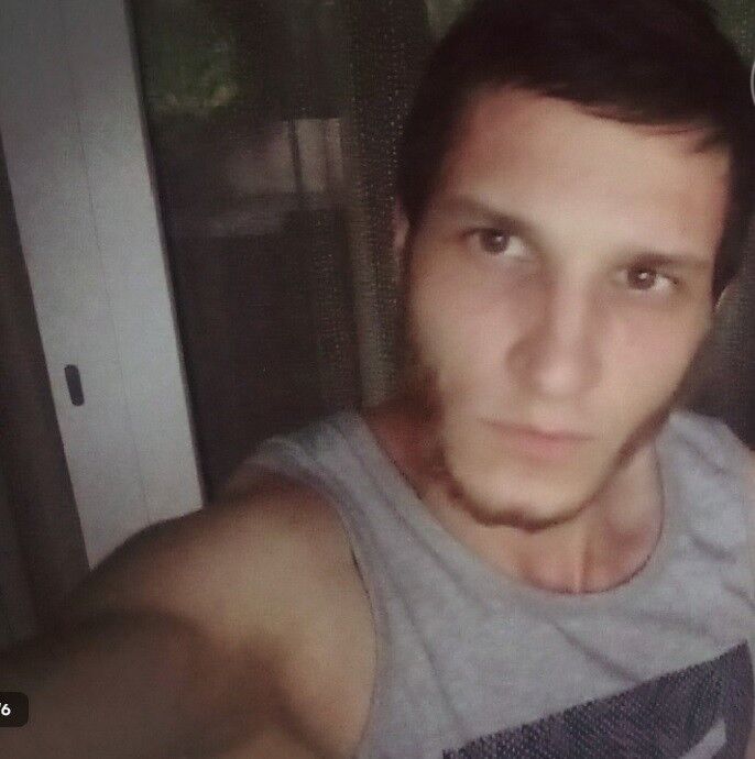  -,   Denis, 33 ,   ,   , c 