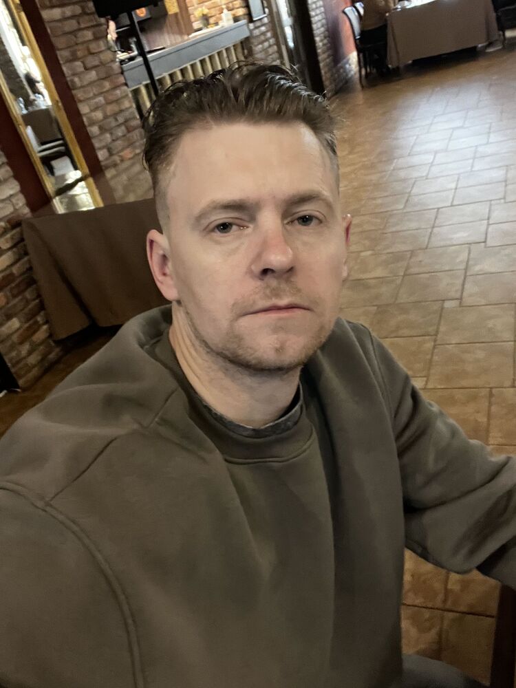  51229090  Nik, 39 ,    