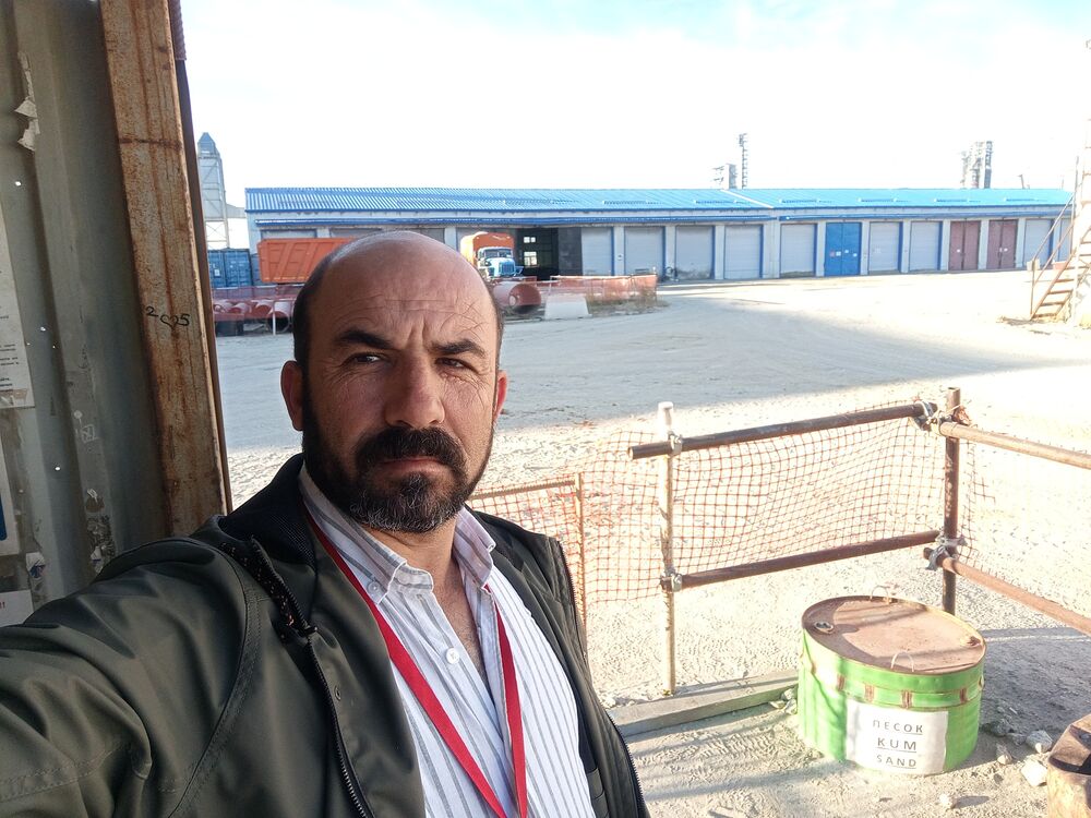  47049650  Alpaslan, 47 ,    