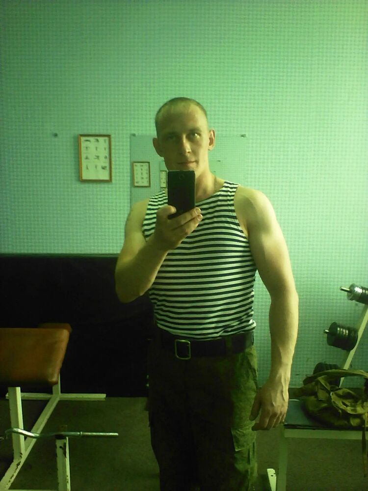  30631280  Ivan, 37 ,    -