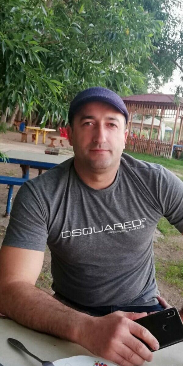  ,   Ali, 41 ,   ,   , c 