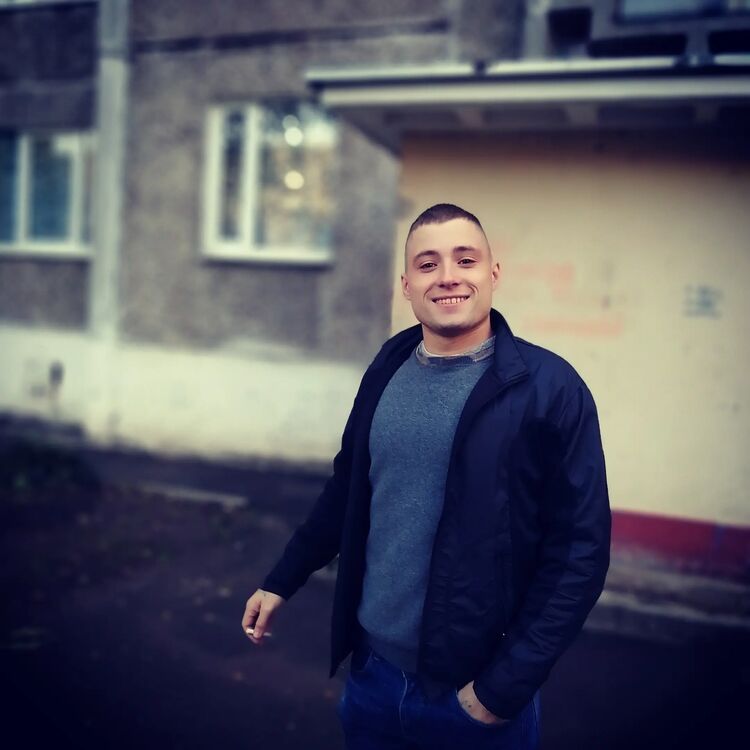  46842370  , 24 ,    -