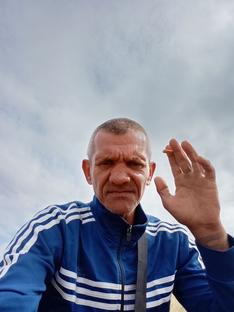  52568900  , 49 ,    