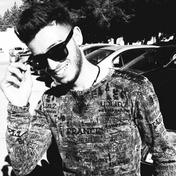  ,   Hamza ahmadh, 27 ,   ,   