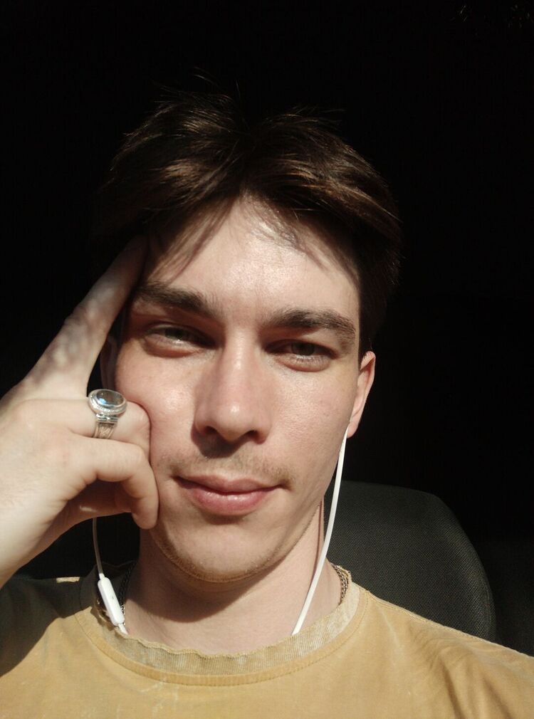  Saint-Denis,   , 32 ,   ,   