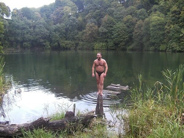 ,   Nikolas, 47 ,   ,   , c 
