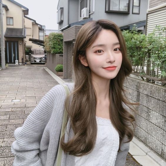  ,   Shim MinA, 25 ,  