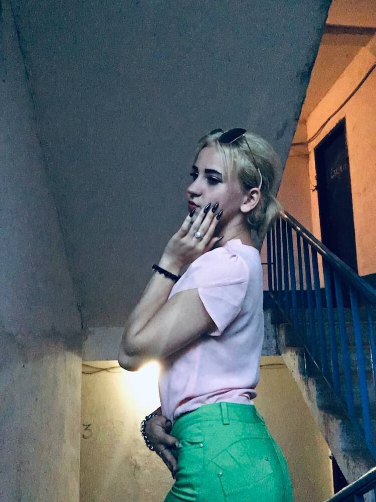  28613040  Nika, 21 ,    