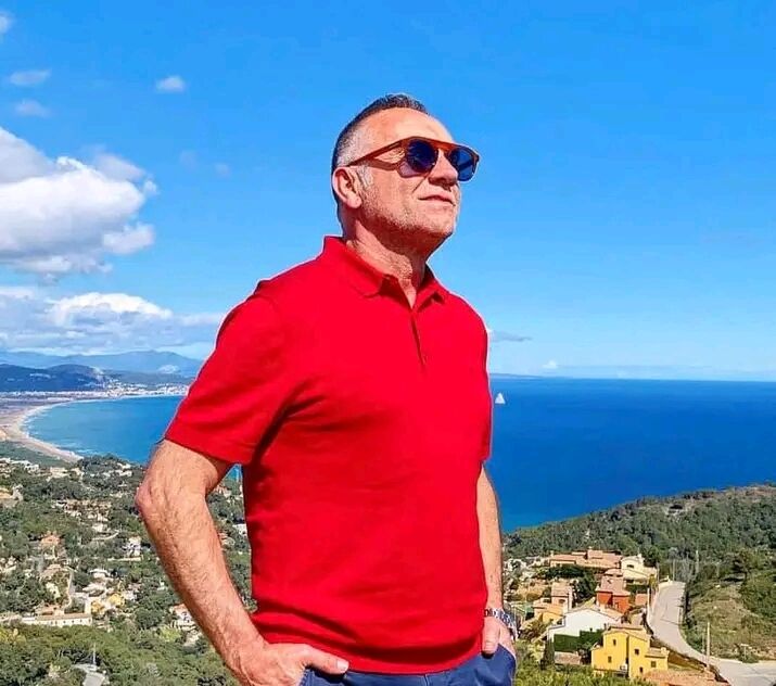  ,   Mark Dave, 48 ,   ,   
