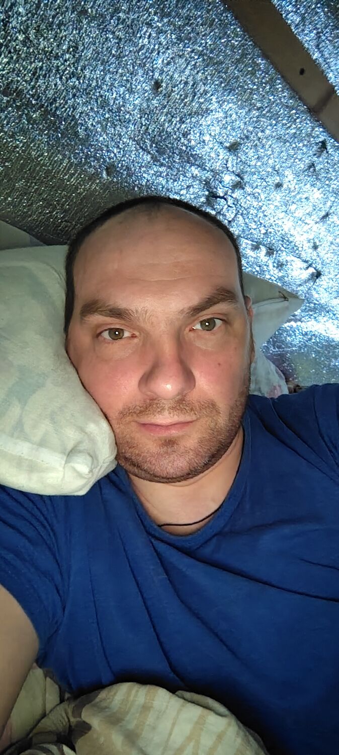  51633240  , 37 ,    