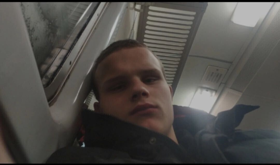  41106250  Andrey, 23 ,    