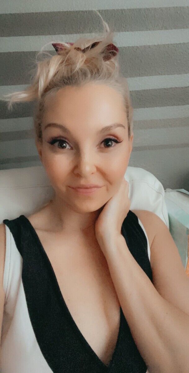  ,   Jaklin, 49 ,   ,   , c , 