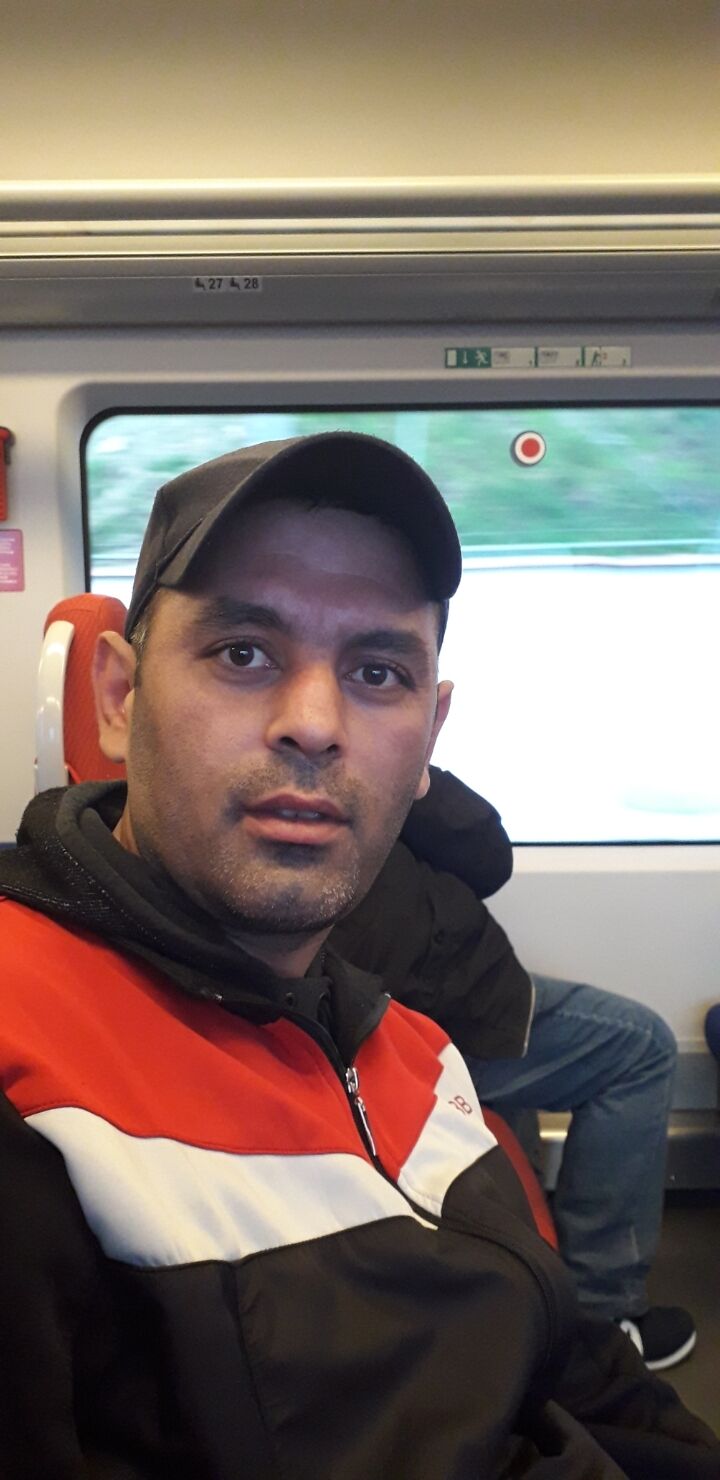  28920480  Arman, 39 ,    