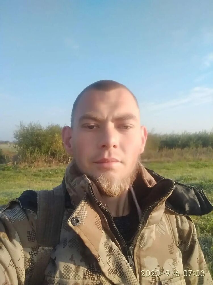  ,   Anton, 27 ,     , c 