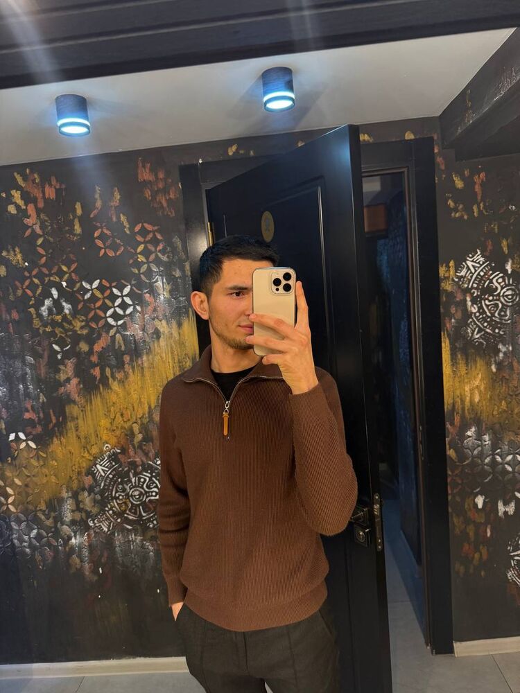  ,   Diyor, 22 ,   ,   