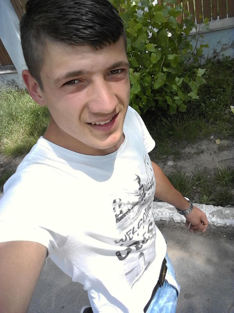  ,   Dorian, 27 ,   ,   