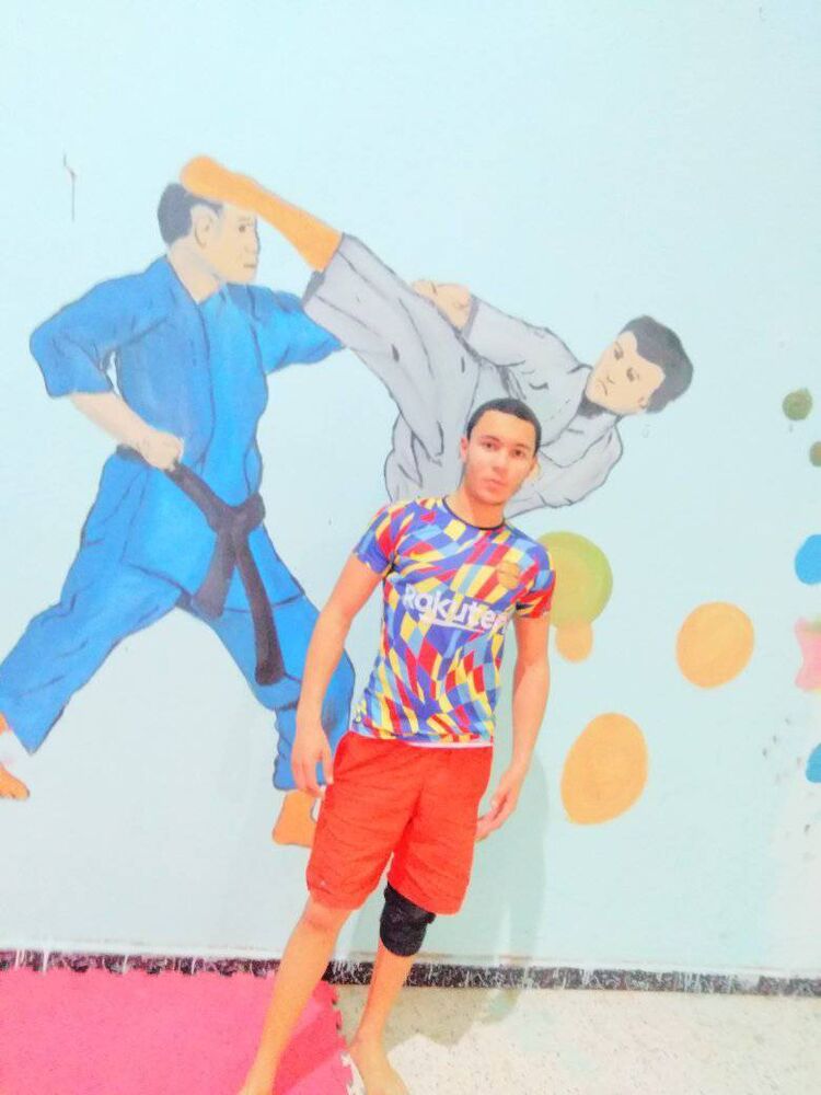  24805340  ISLEM, 21 ,    Algiers