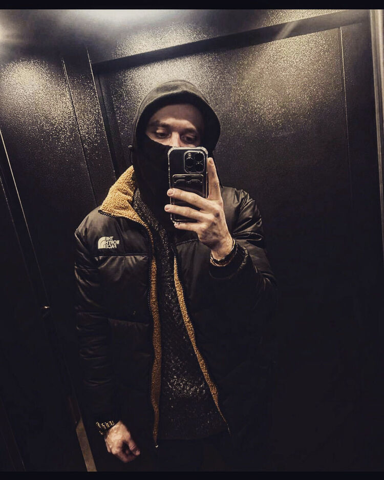  New York City,   Vladislav, 28 ,   ,   