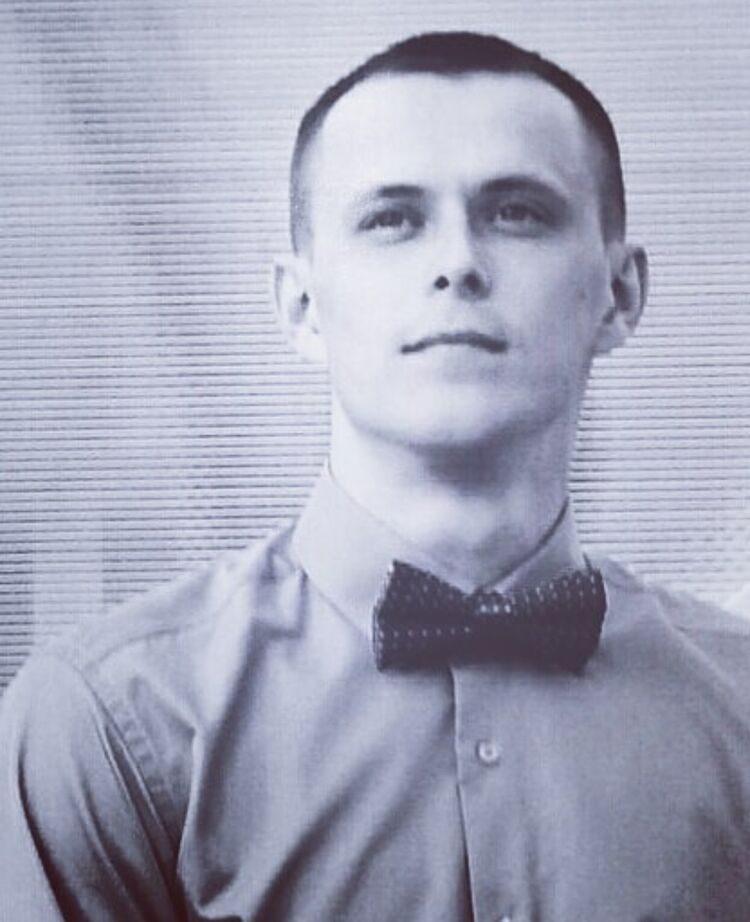  35645400  Nikolai, 31 ,    