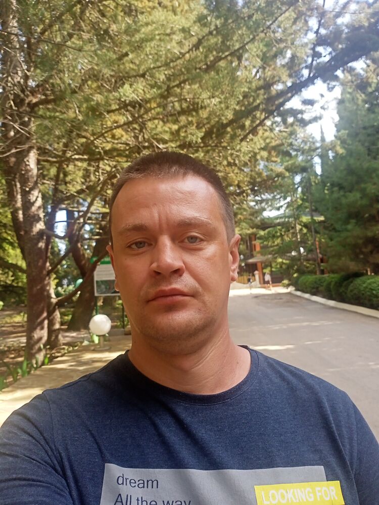  ,   Yuriy, 33 ,   ,   , c 