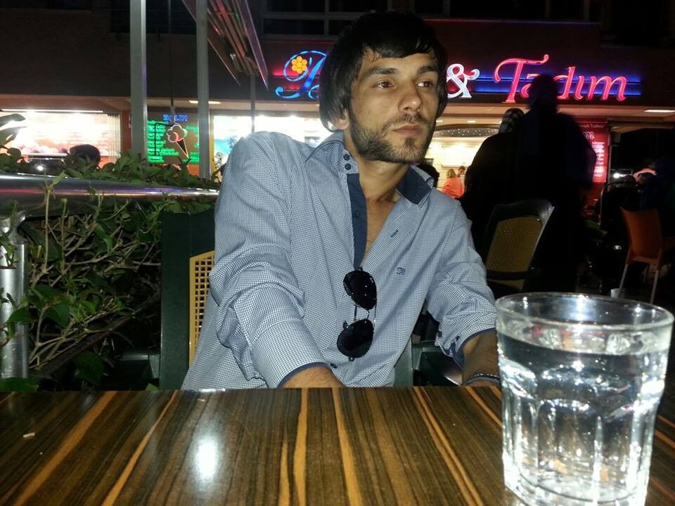  Esenyurt,   Erhan, 37 ,   