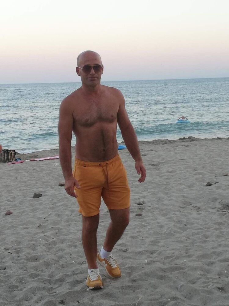  ,   Bora, 49 ,   ,   