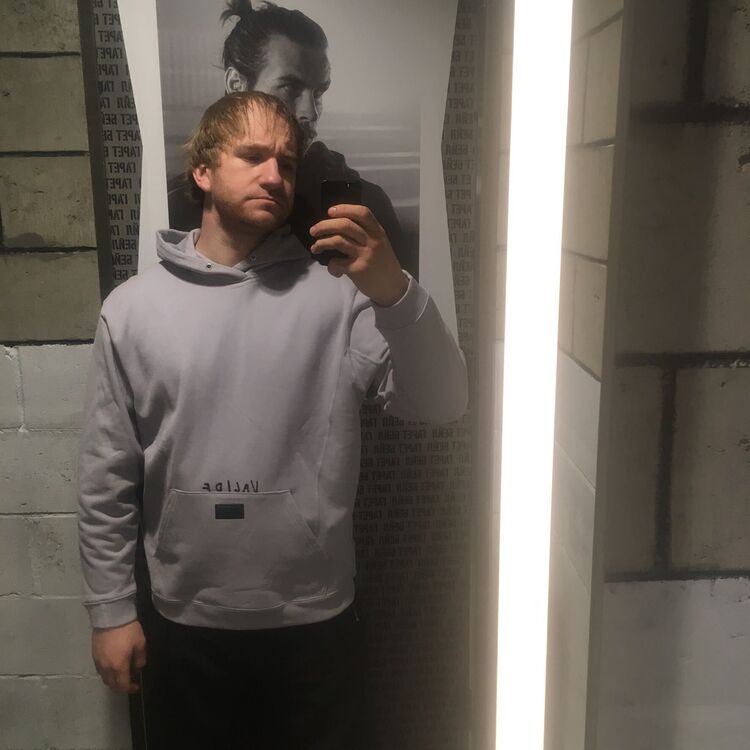  42684060  , 34 ,    