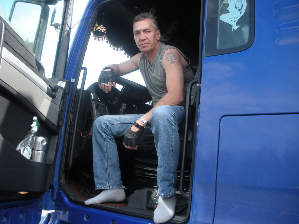  6775330  Leonid, 54 ,    -