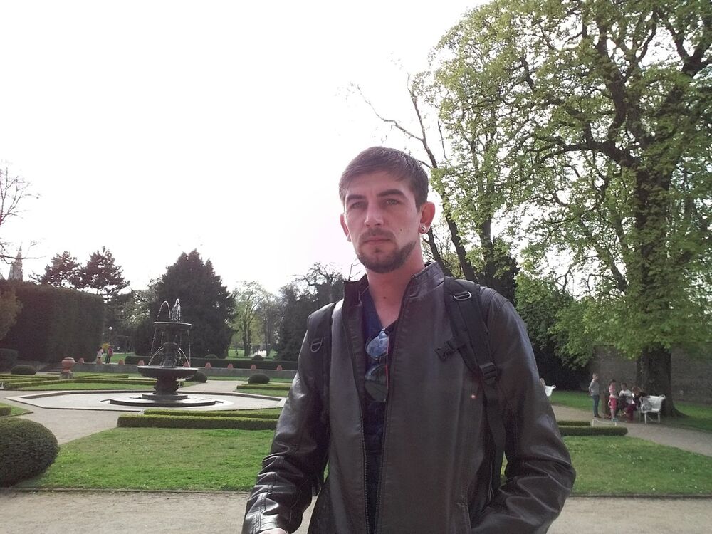  ,   Robert, 35 ,   , 
