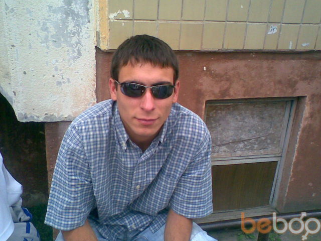 1351470  Andriy, 39 ,    