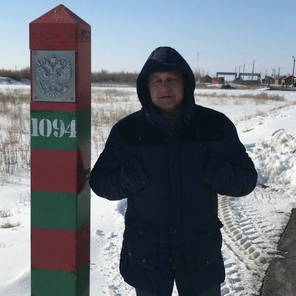  13357520  Slava, 54 ,    