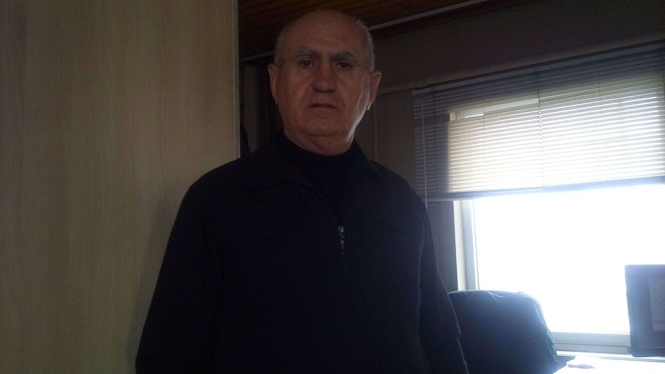  26588410  Maiikj, 66 ,    